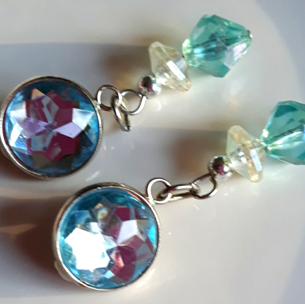 Vintage Blue Stone Dangling Clip On Earrings